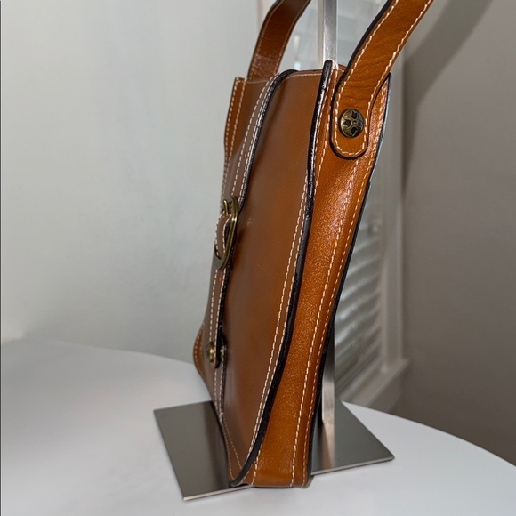 Patricia Nash Venezia Leather Crossbody Bag - Picture 3 of 6